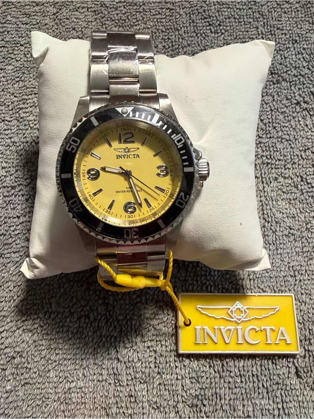 NWT Stainless Steel Invicta Specialty Rowan Quartz Watch